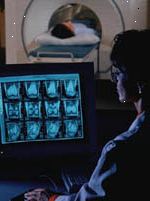 Billede af en patient i en scanner